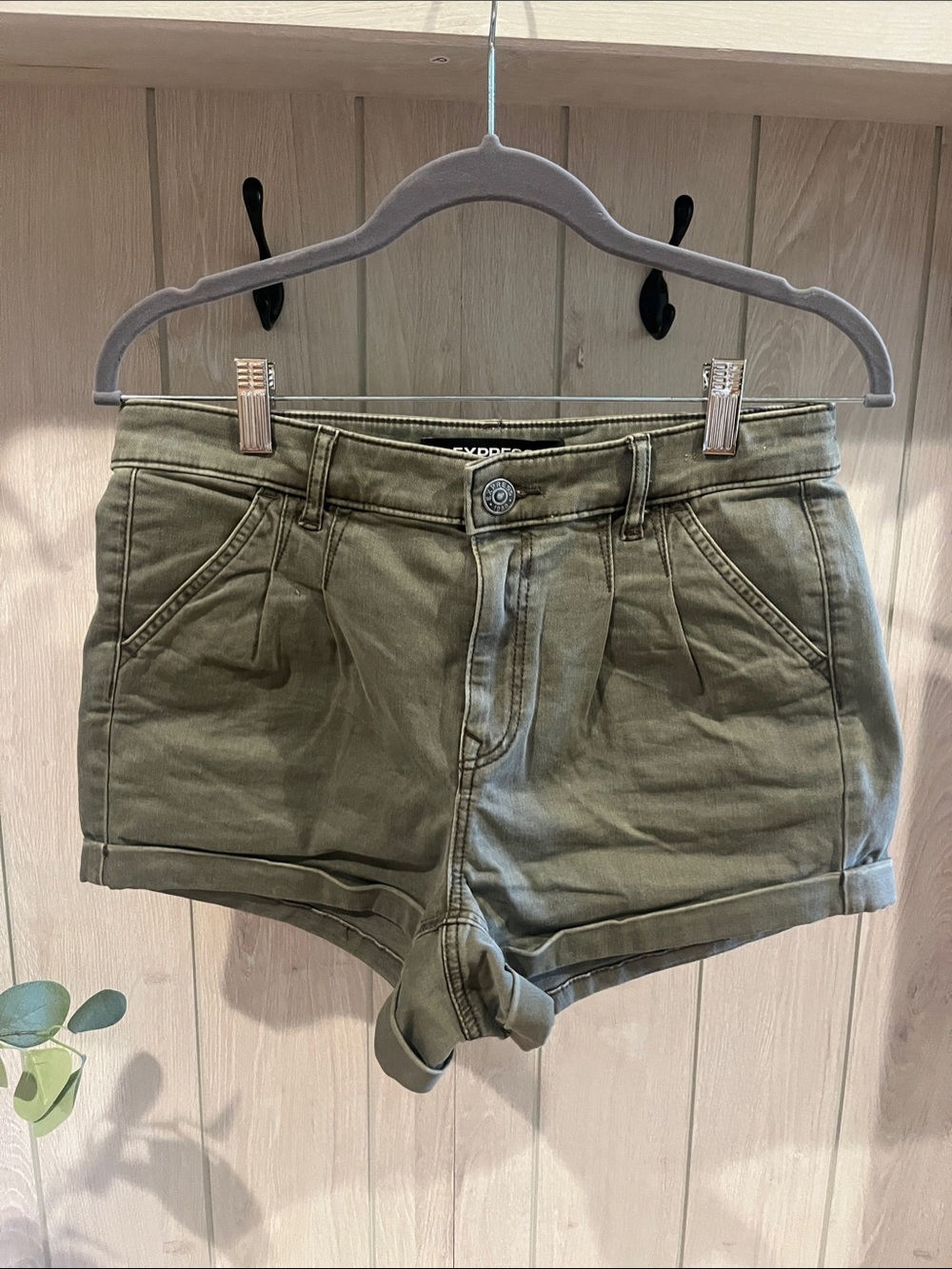Express Olive Green High-Rise Rolled-Hem Shorts